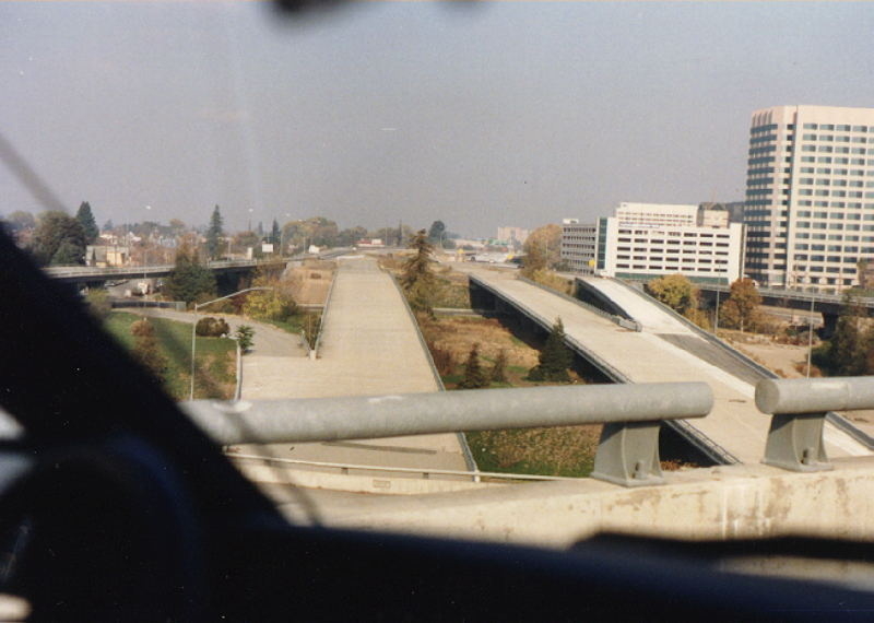 [The Flyover to 87 North in November 1987]