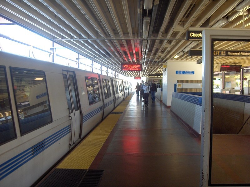 [MacArthur Bart Station]