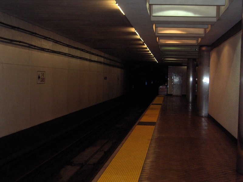 [Powell Bart Station]