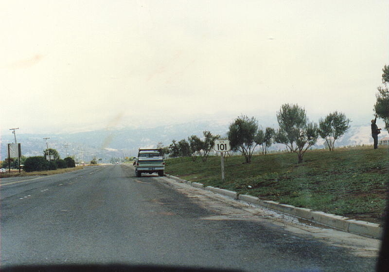 [Cochrane Road East in 1986]