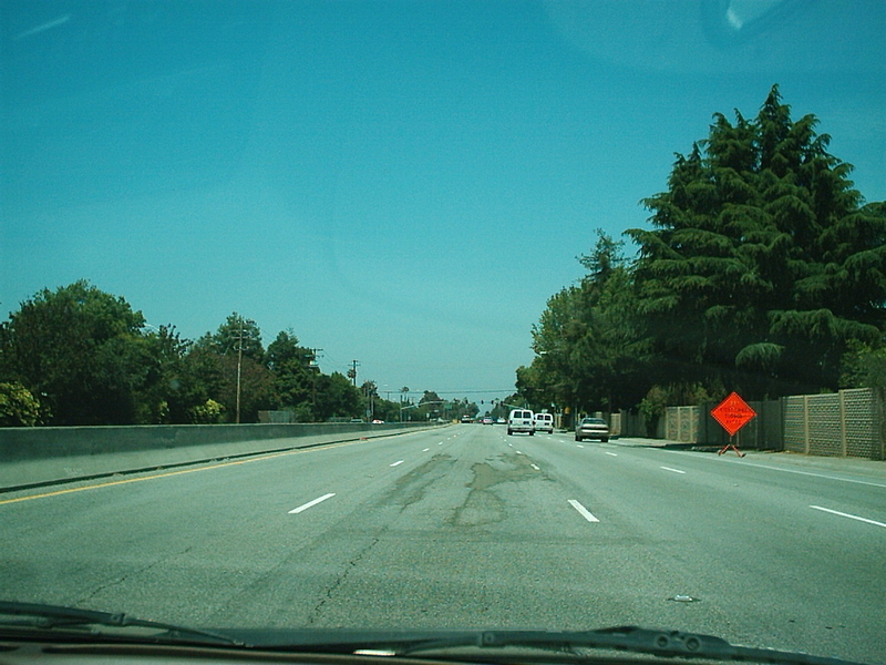 [Lawrence Expressway North]