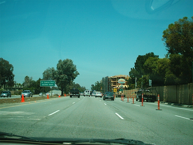 [Lawrence Expressway North]