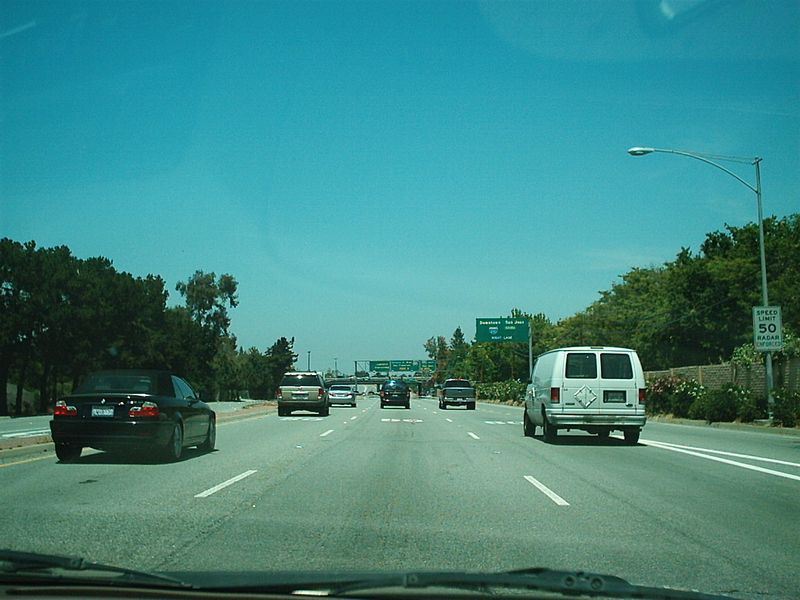 [Lawrence Expressway North]