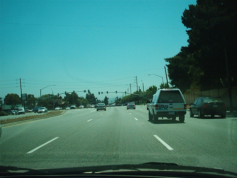 [Lawrence Expressway South]