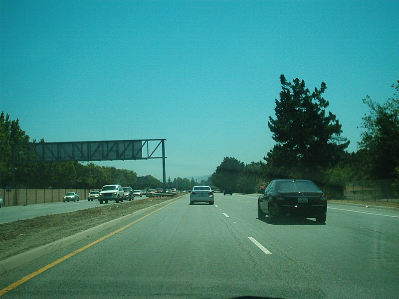 [Lawrence Expressway South]