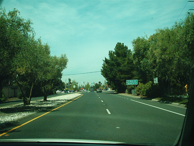 [Foothill Expressway North]