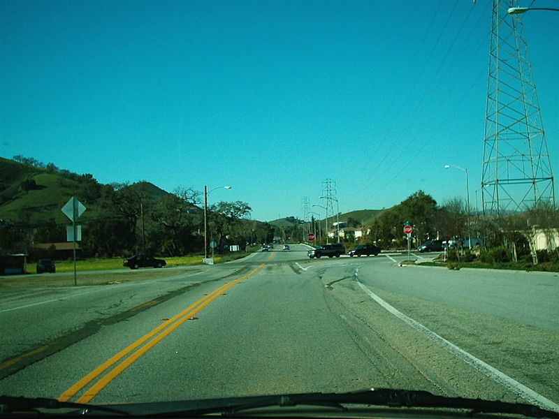 [Hale Avenue / Santa Teresa Blvd North]