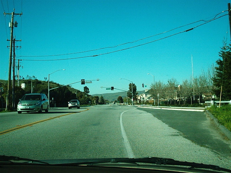 [Hale Avenue / Santa Teresa Blvd North]