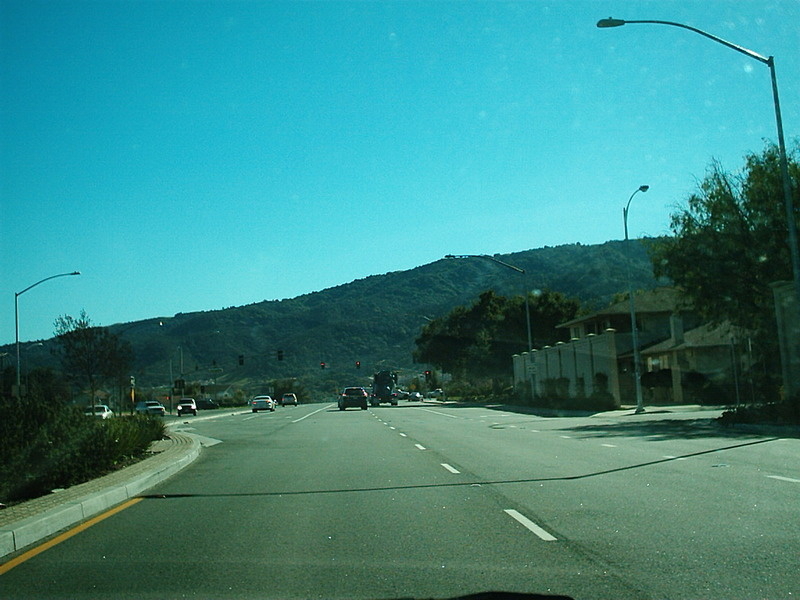 [Hale Avenue / Santa Teresa Blvd South]