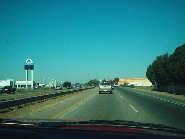 us101_n_monterey_oct2003_6.jpg