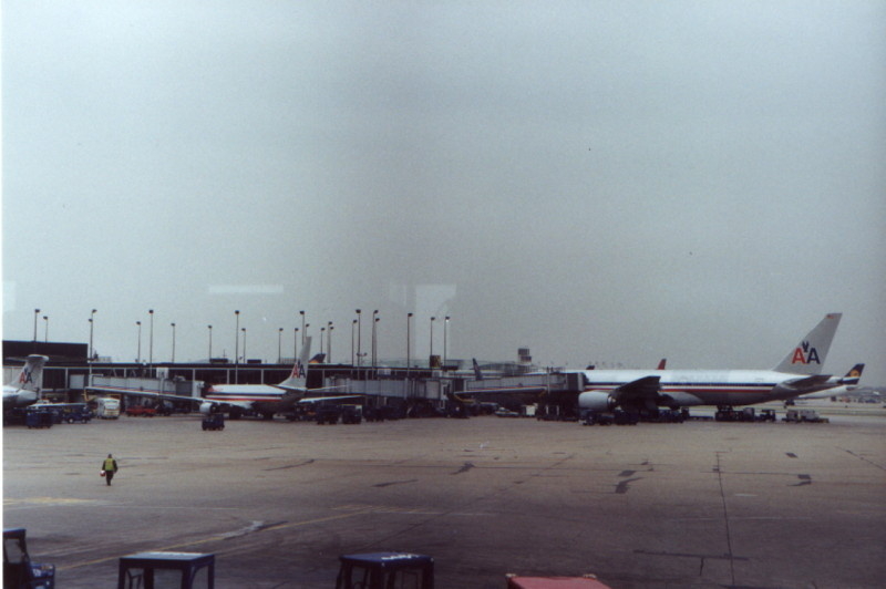 [Chicago O'Hare Airport]