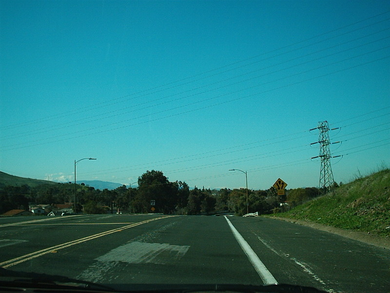 [Hale Avenue / Santa Teresa Blvd North]
