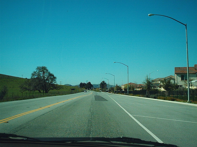 [Hale Avenue / Santa Teresa Blvd North]