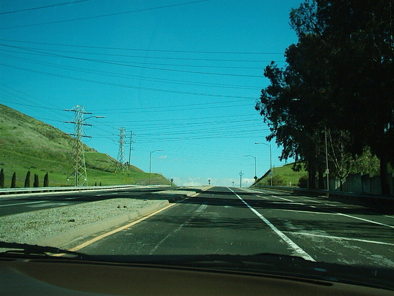 [Hale Avenue / Santa Teresa Blvd North]