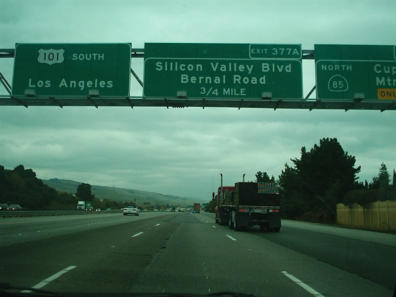 [US101 South in October 2004]